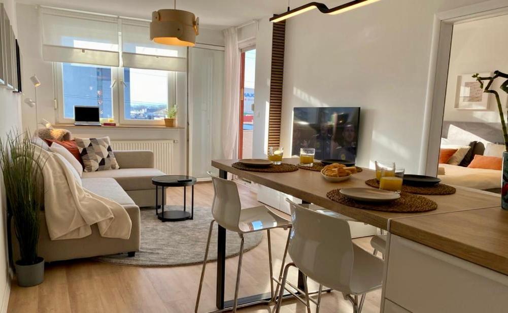 Delux Apartment La Arena With Private Garage Zagreb Exteriör bild